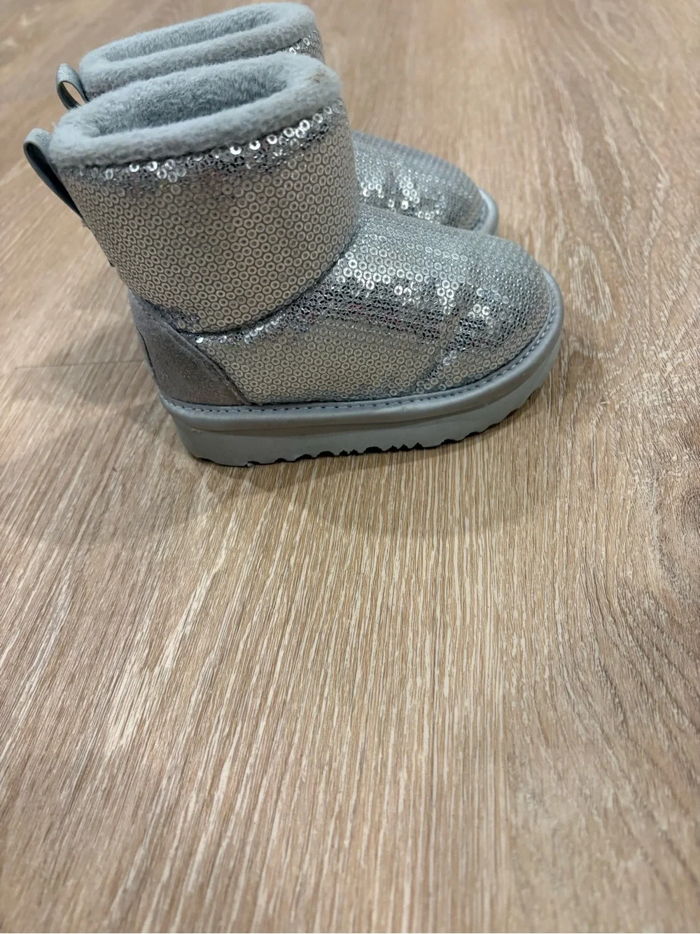 UGG Sequin Classic Short Boot Silver Kids Size 6